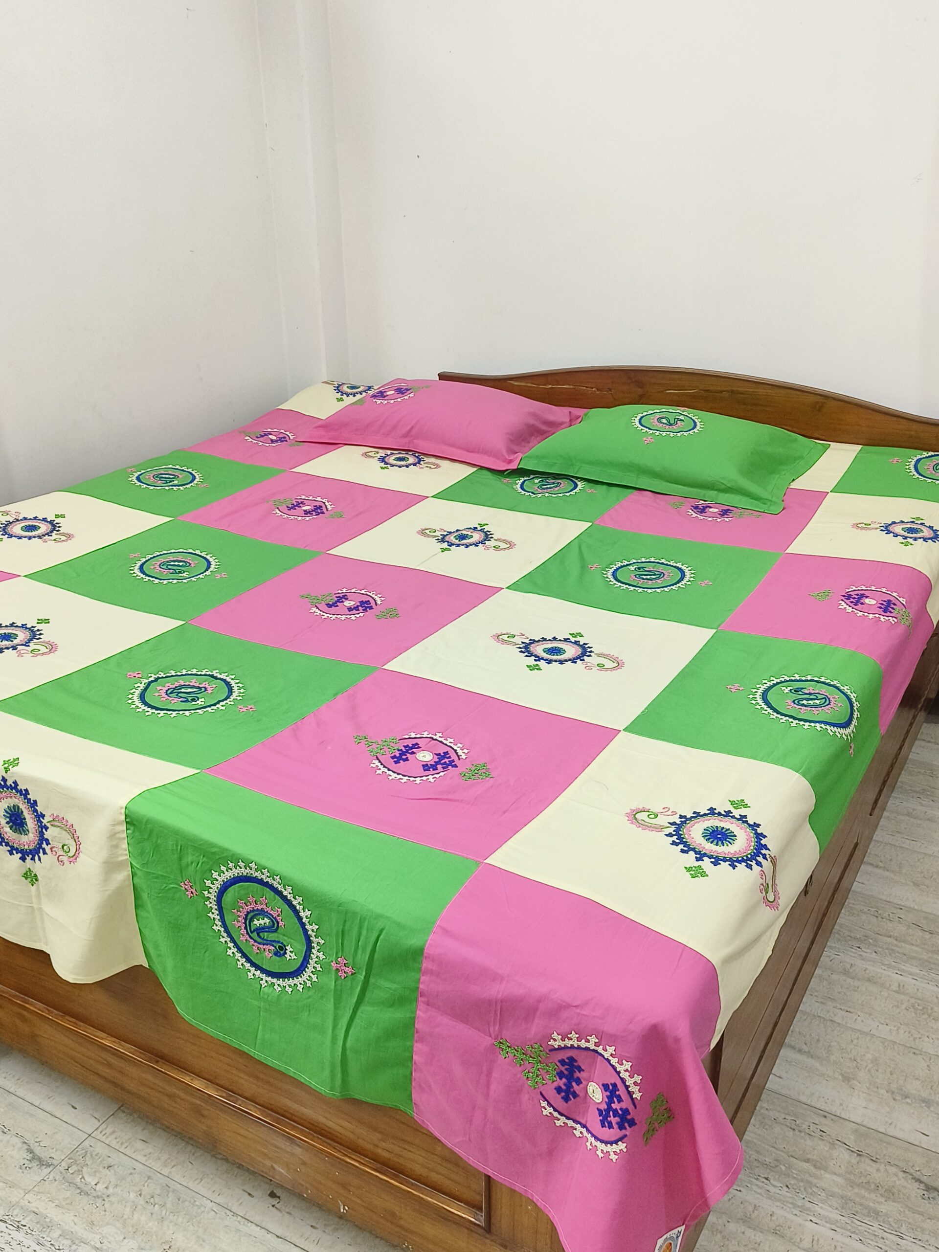 Embroided pure cotton pink,green and white color double size with 2pillow cover