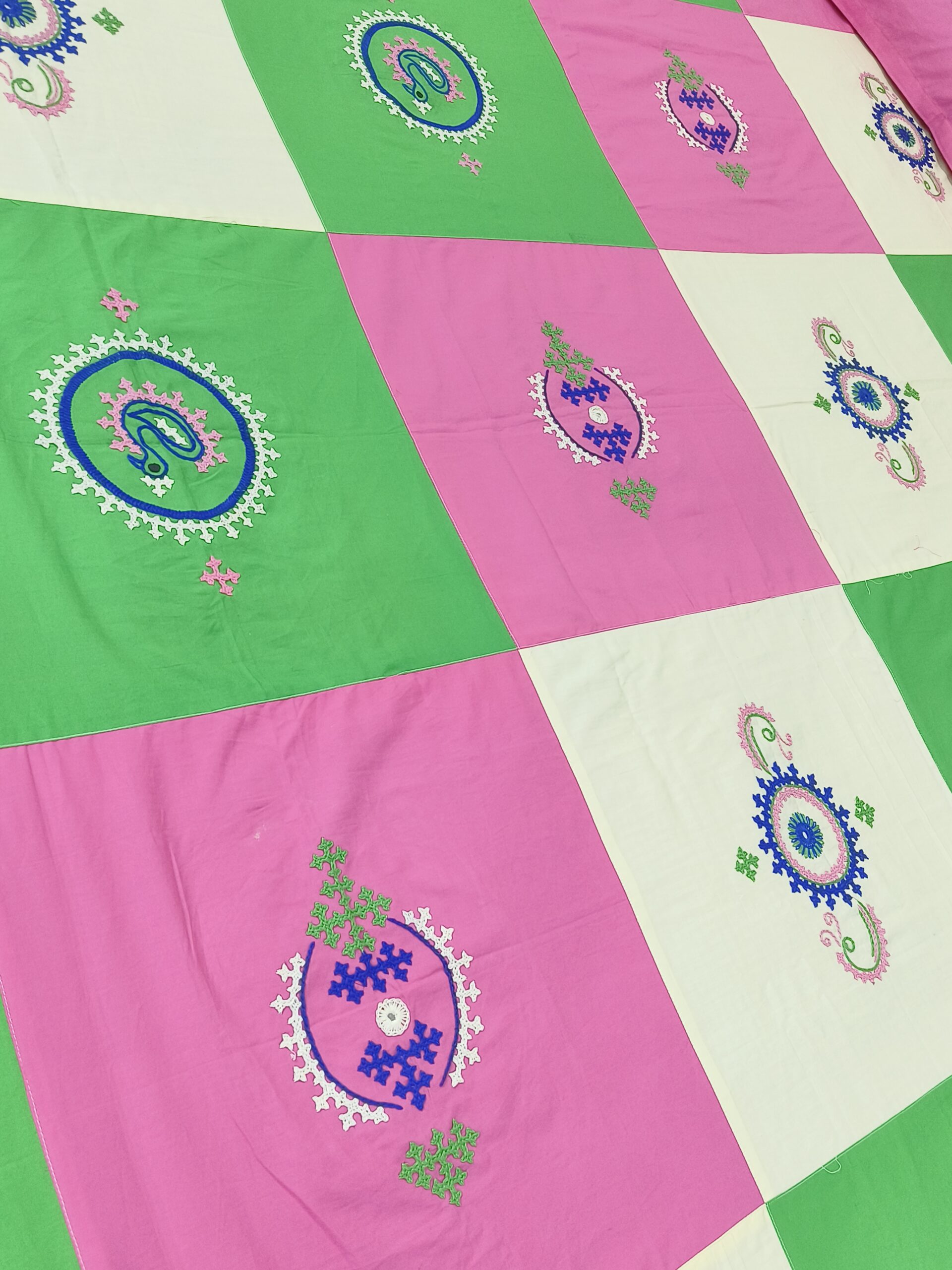 Embroided pure cotton pink,green and white color double size with 2pillow cover