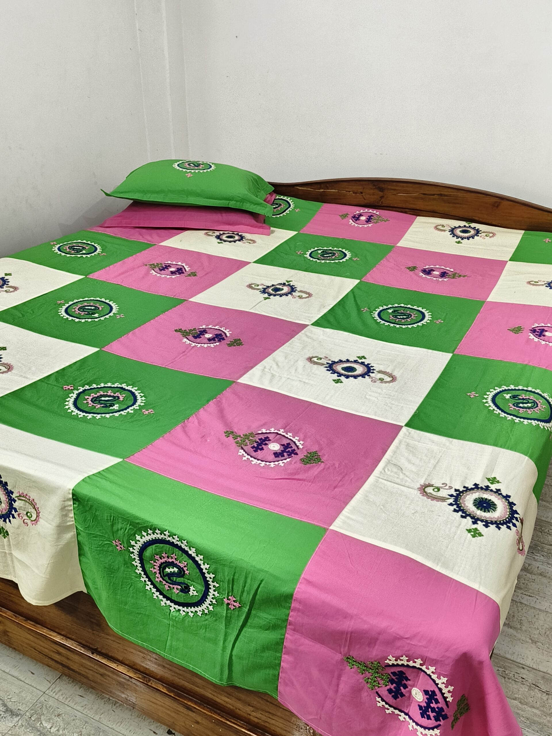 Embroided pure cotton pink,green and white color double size with 2pillow cover