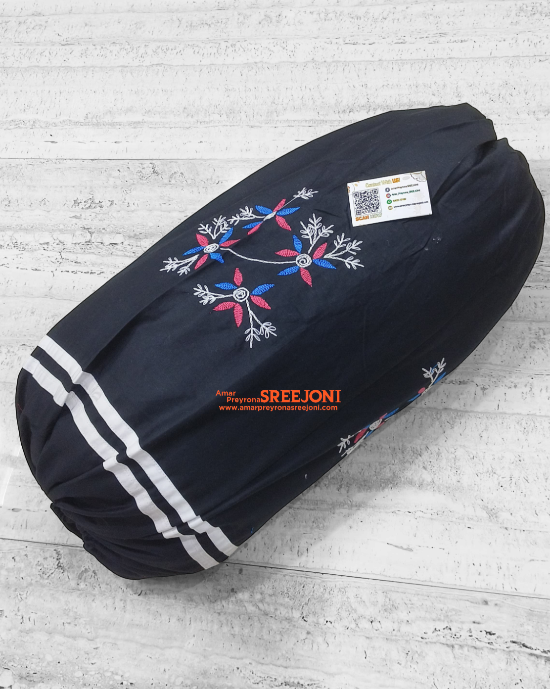 Hand embroided pure cotton double size bedsheet with 2pillow cover and 1round pillow cover