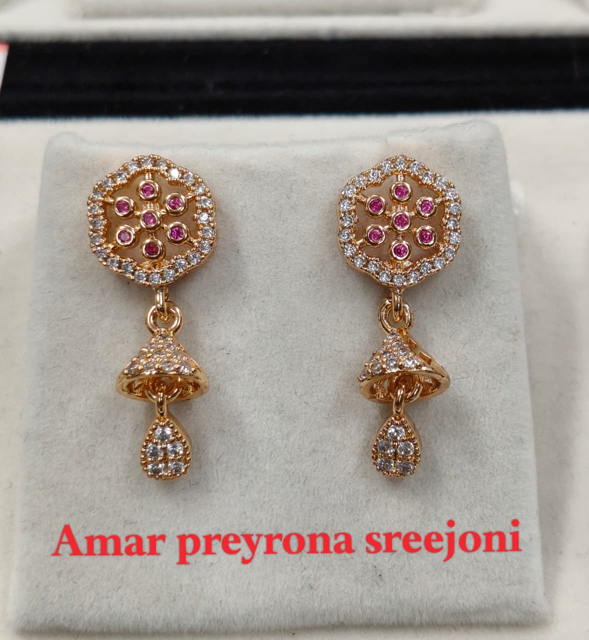 A Beautiful ad collection rose gold color earring set