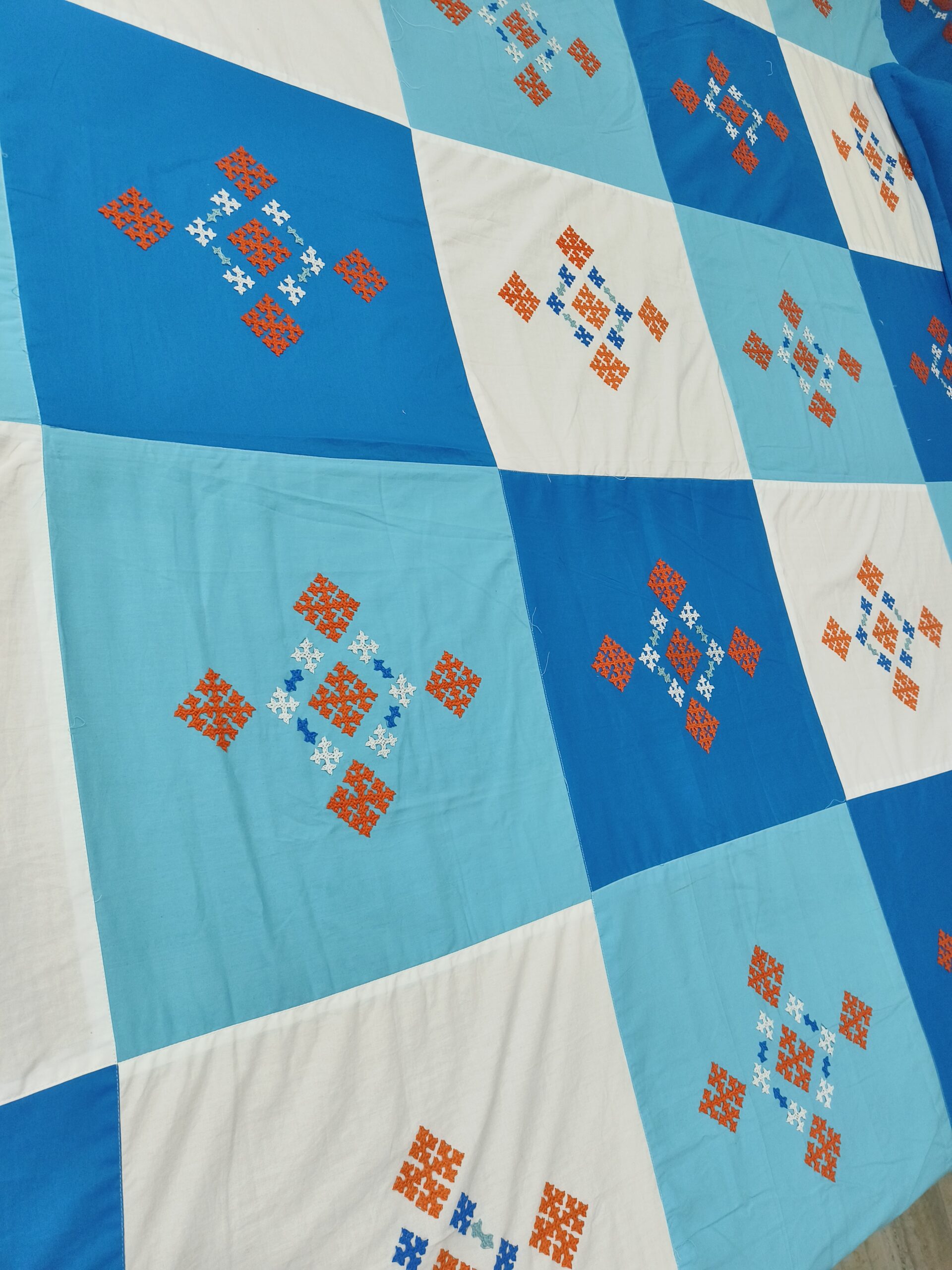 Hand embroided pure cotton gujrati work queen size bedsheet with 2pillow cover